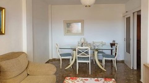 Foto 5 de Piso de alquiler en Carranque - Haza Cuevas, Málaga Capital