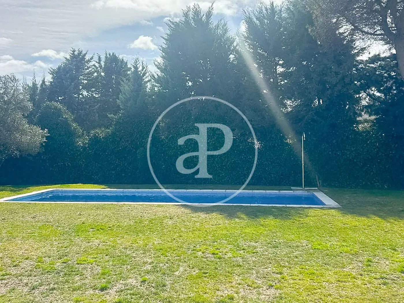 Piscina de Casa o xalet en venda en La Moraleja amb Aire condicionat, Calefacció i Jardí privat