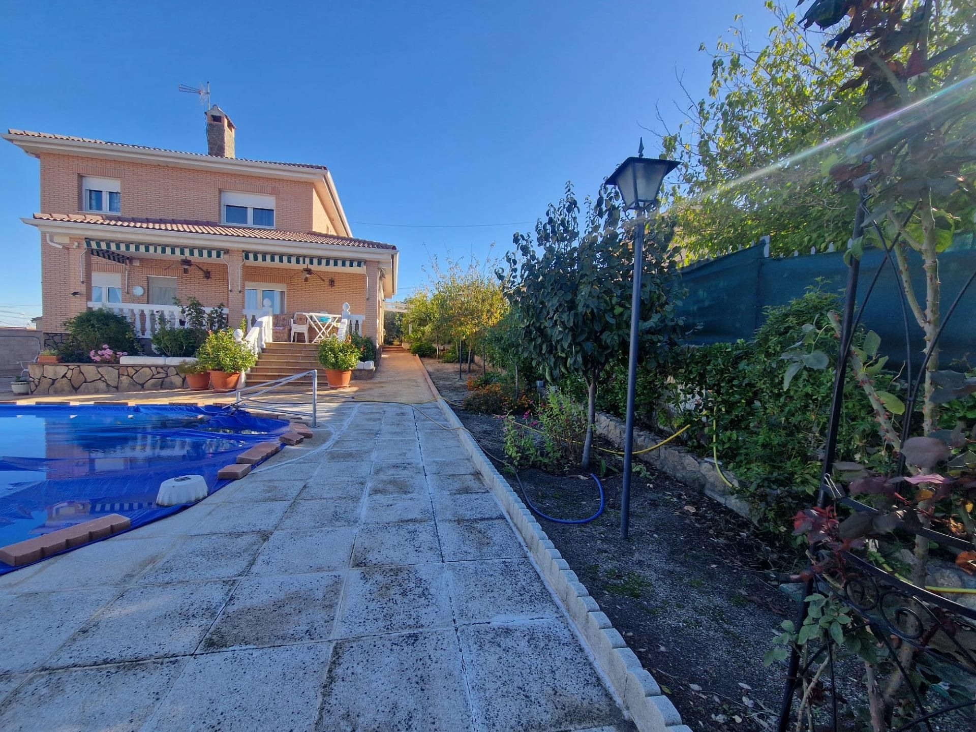 Jardí de Casa o xalet en venda en El Álamo amb Calefacció, Jardí privat i Terrassa