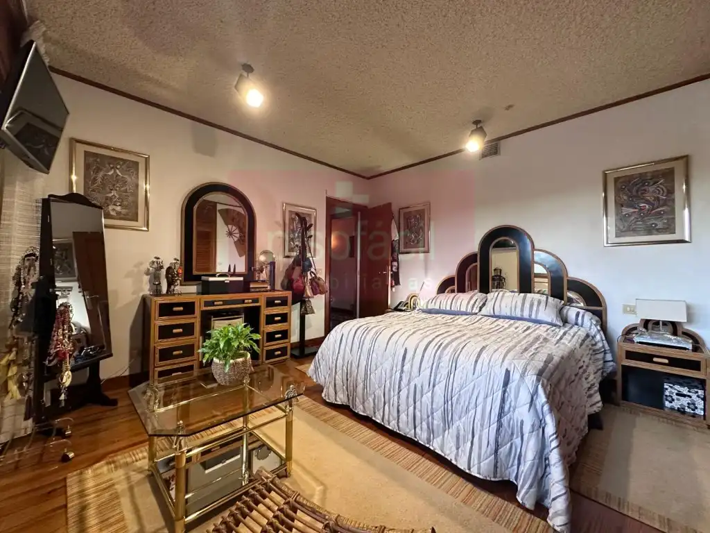 Dormitori de Casa o xalet en venda en Lugo