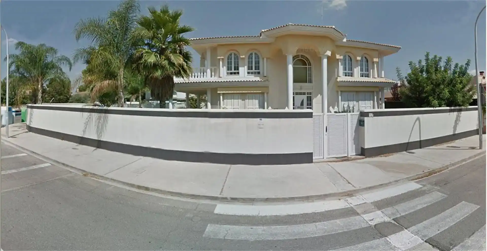 Vista exterior de Pis de lloguer en L'Eliana amb Aire condicionat, Jardí privat i Traster