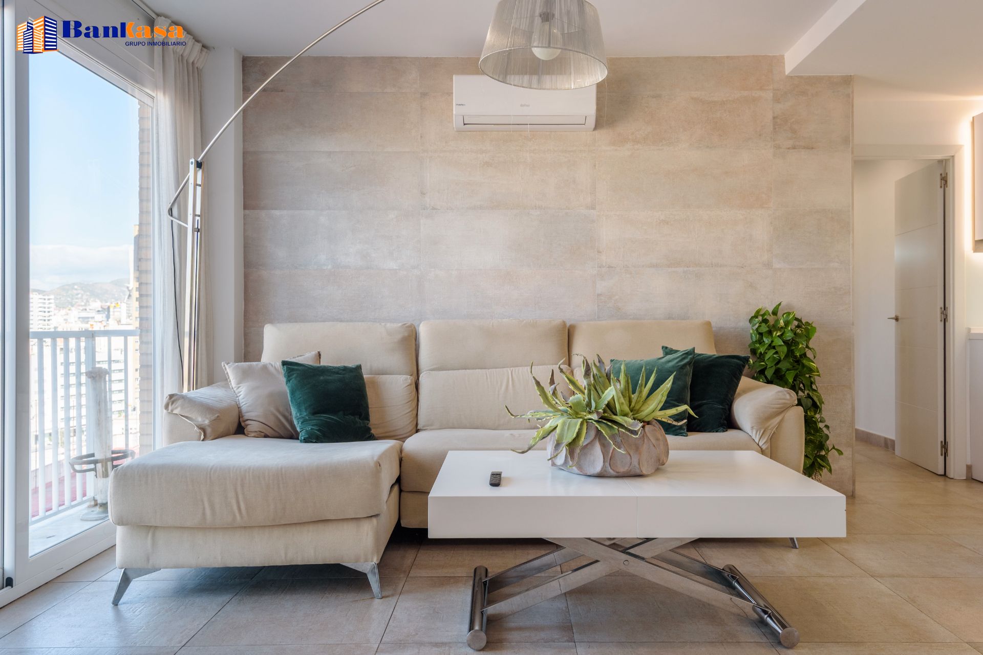 Sala d'estar de Pis en venda en Málaga Capital amb Aire condicionat, Moblat i Balcó