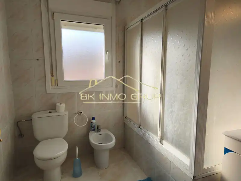 Baño de Casa adosada en venta en Traiguera con Aire acondicionado, Terraza y Amueblado
