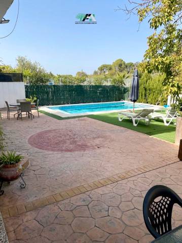 Casa-chalet en Alquiler en Calle el Puentecillo en Baeza