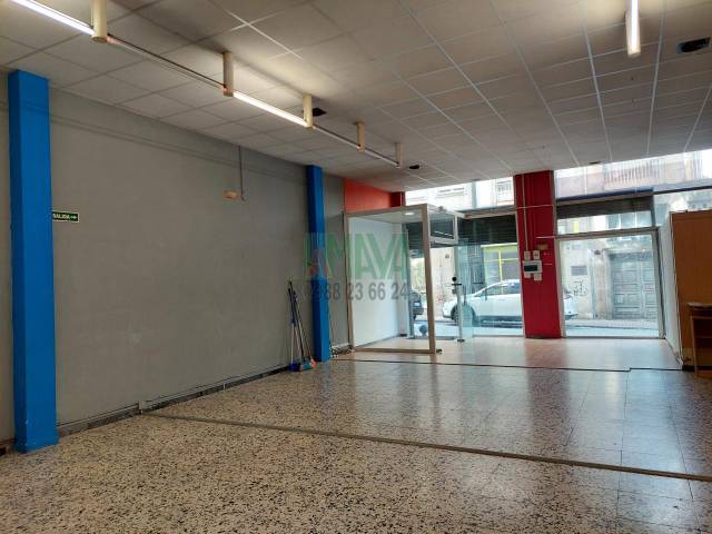 Local comercial en Alquiler en Centro