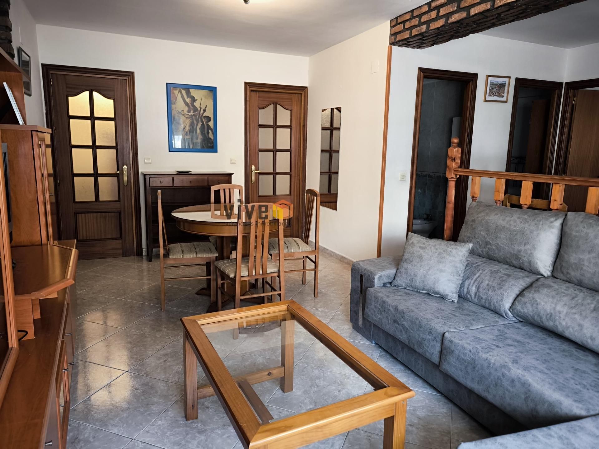 Living room of Flat to rent in  Sevilla Capital  with Alarm