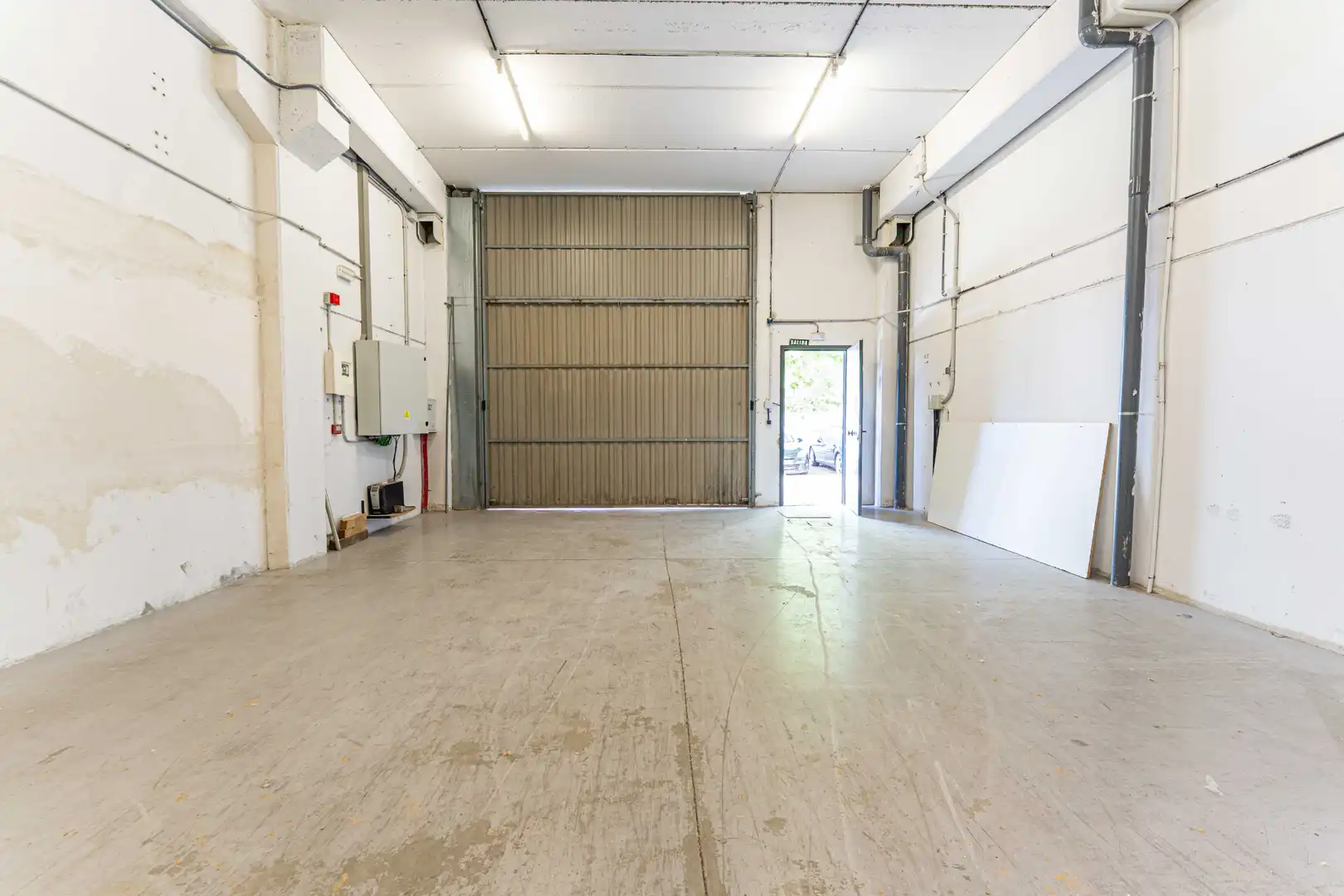 Nave industrial en venta en Arroyomolinos (Madrid)