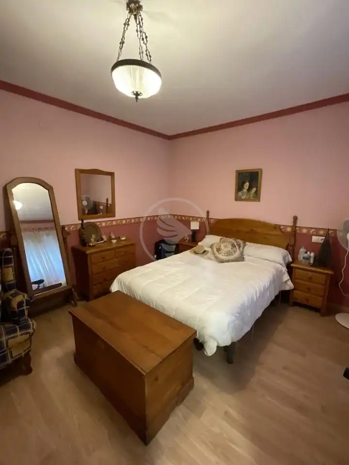Schlafzimmer von Maisonette zum Verkauf in Linares mit Klimaanlage