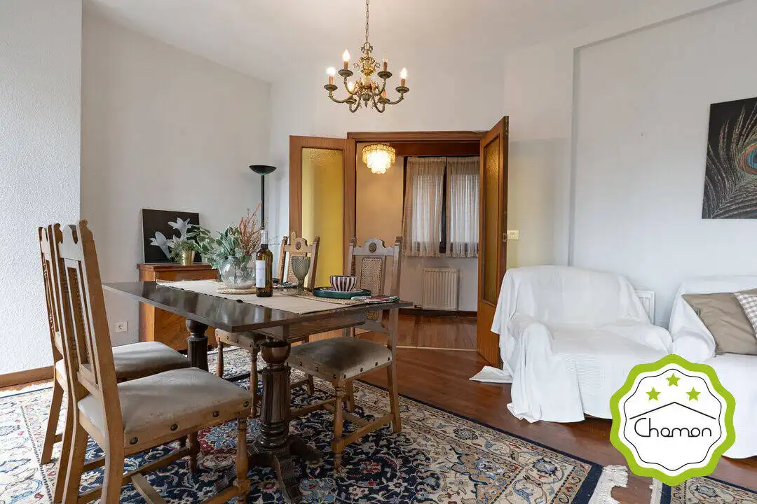 Comedor de Piso en venta en Bilbao  con Calefacción y Balcón