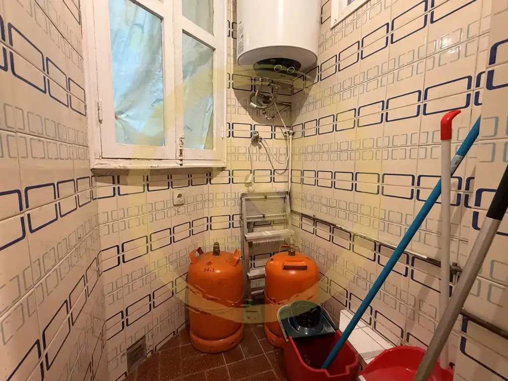 Cocina de Piso en venta en L'Hospitalet de Llobregat con Balcón