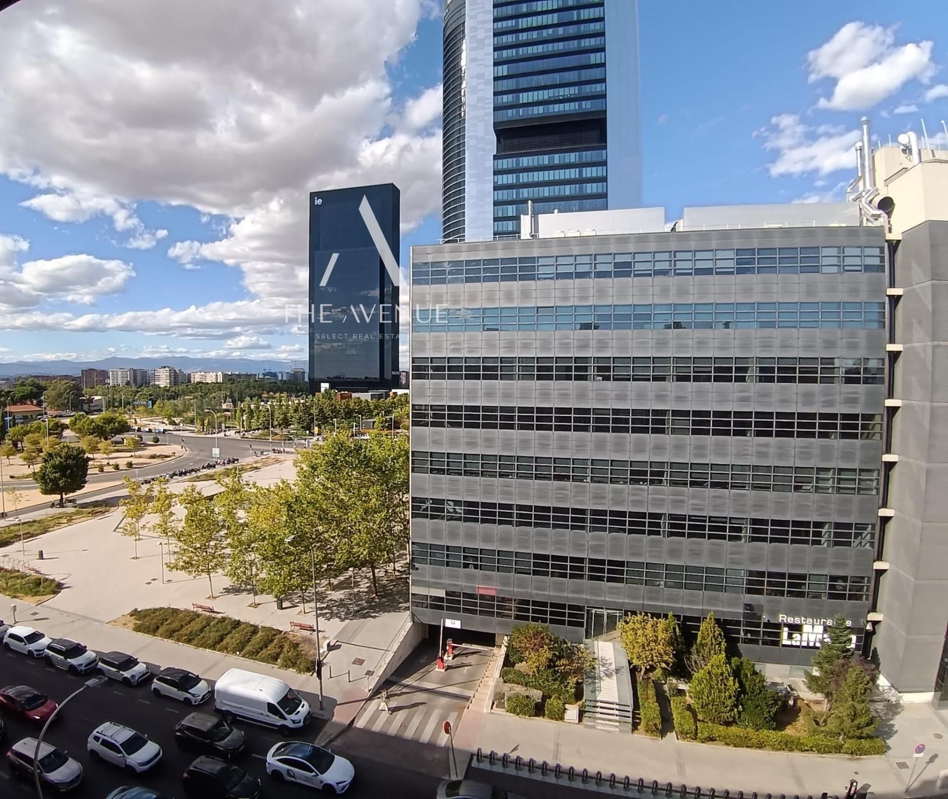 Exterior view of Apartment for sale in  Madrid Capital  with Heating, Terrace and Storage room