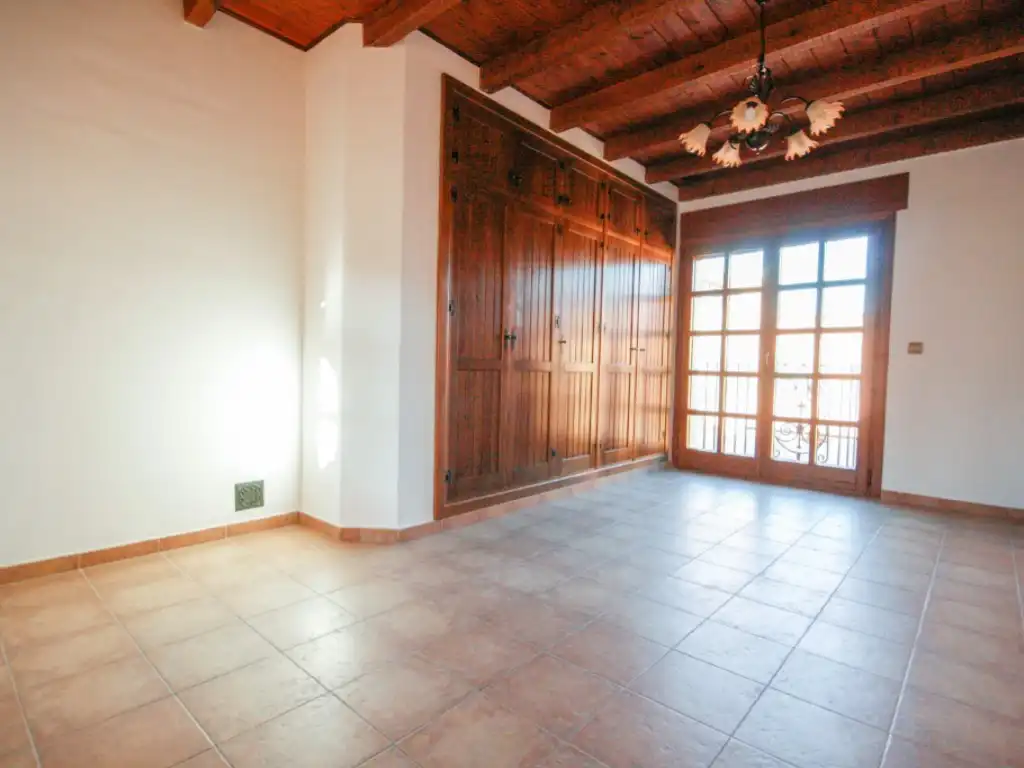 Casa adosada de alquiler en Coín