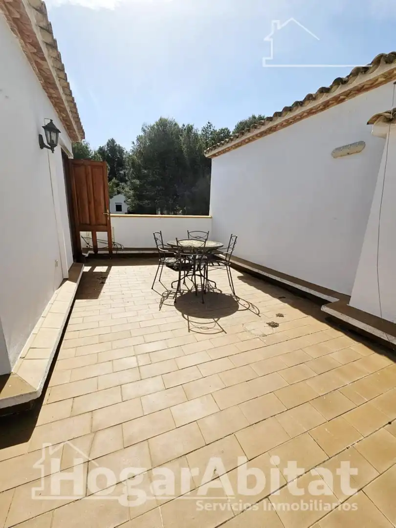 Casa con piscina en venta en Urbanizacion Urbanización Zarzas I, imagen 2
