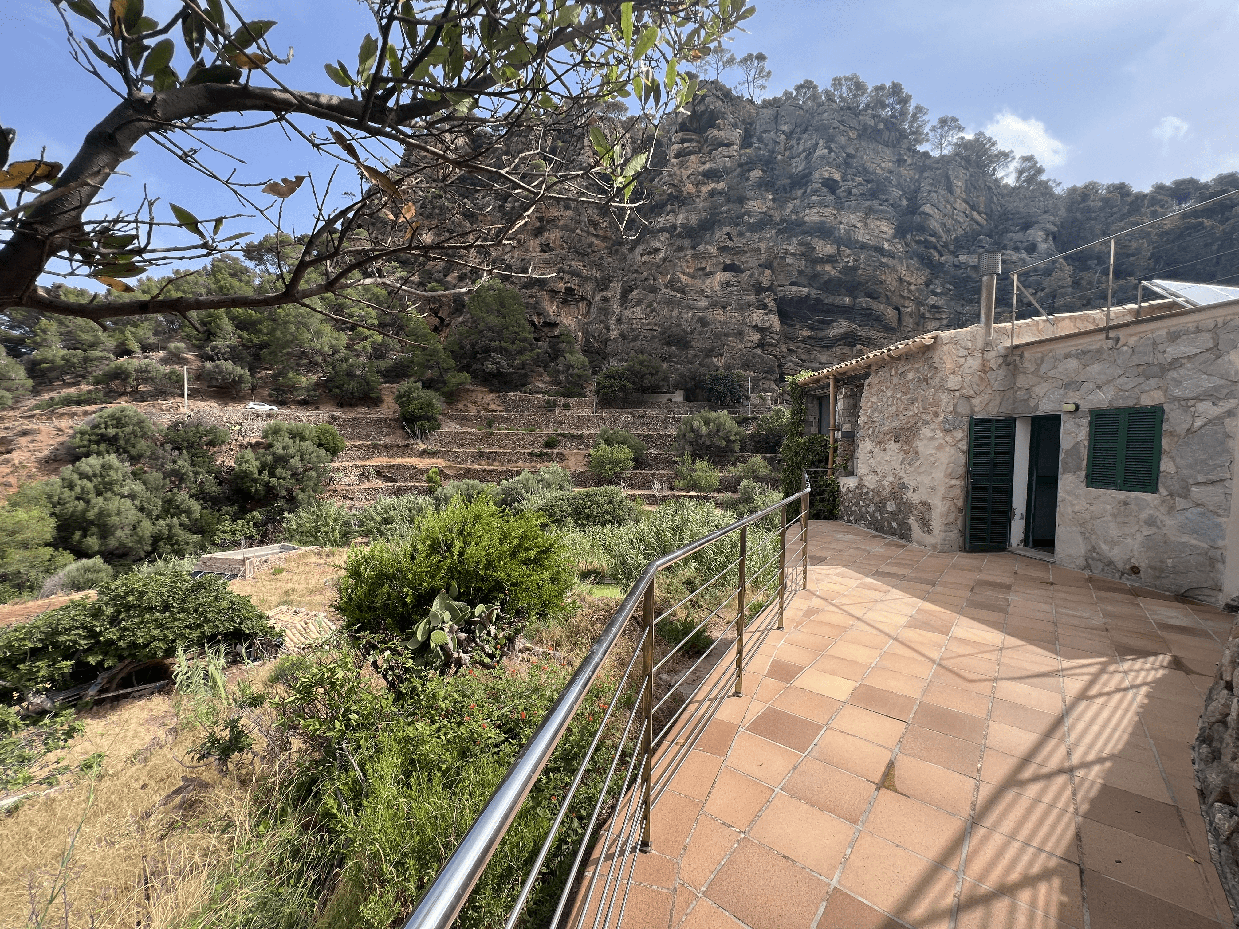 Jardí de Finca rústica en venda en Estellencs amb Terrassa, Traster i Moblat