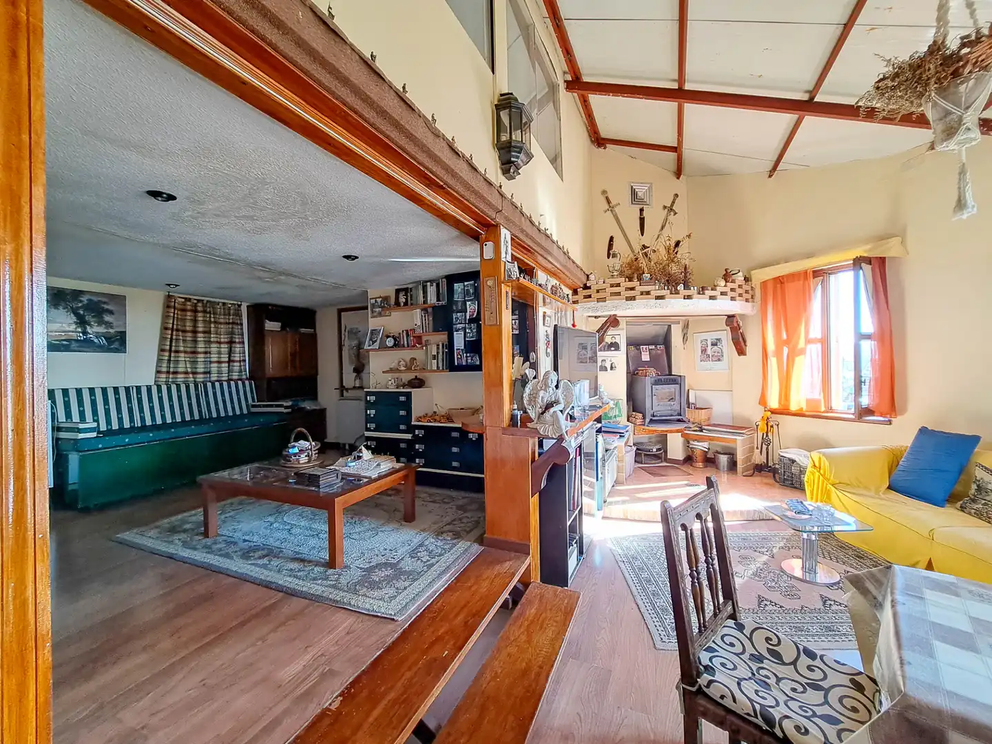 Sala d'estar de Casa o xalet en venda en Chinchón amb Calefacció, Jardí privat i Terrassa