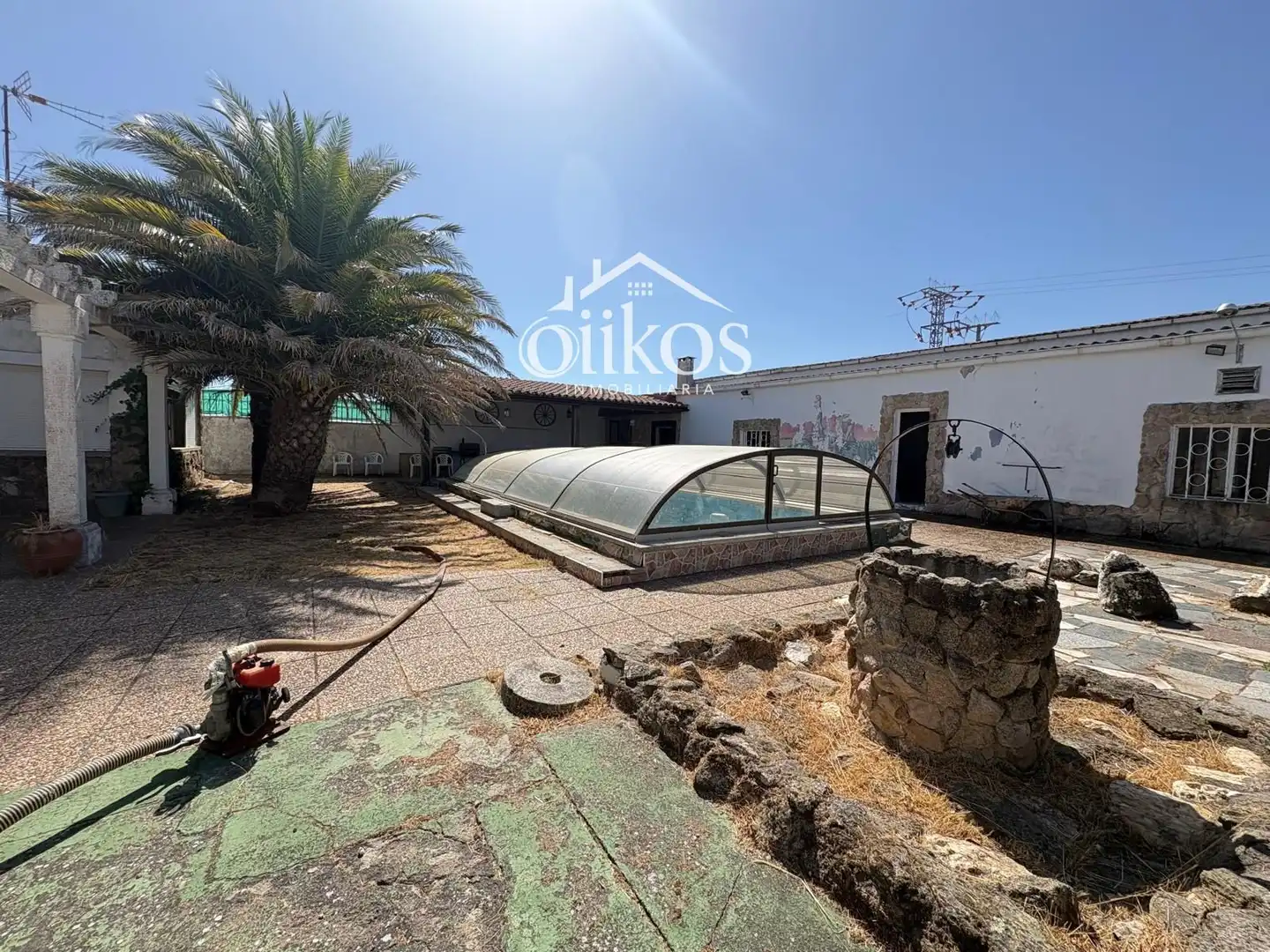 Vista exterior de Casa o xalet en venda en Vitigudino amb Calefacció, Piscina i Moblat