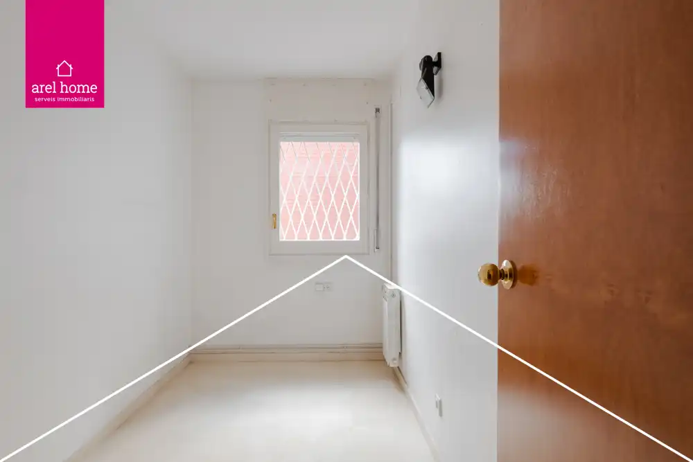 Habitación de Piso en venta en Esplugues de Llobregat con Aire acondicionado, Calefacción y Terraza