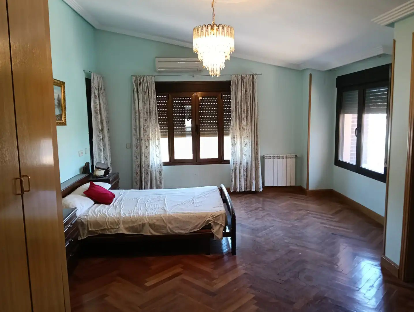 Dormitori de Casa o xalet en venda en Casarrubios del Monte amb Aire condicionat, Calefacció i Jardí privat
