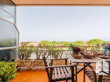 Flat with balcony for sale in Centre