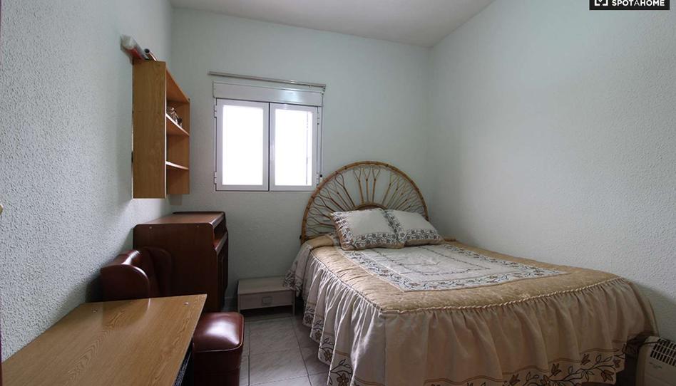 Photo 1 of Flat to share in San Fermín, Madrid