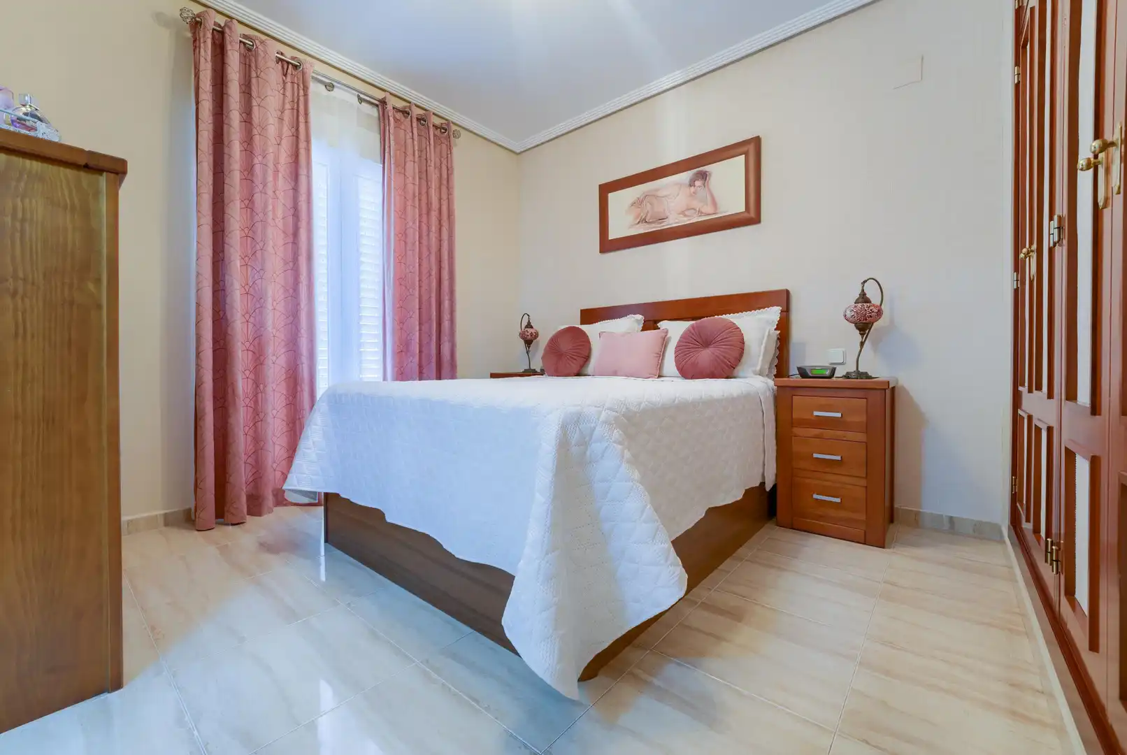 Habitación de Casa adosada en venta en Dos Hermanas