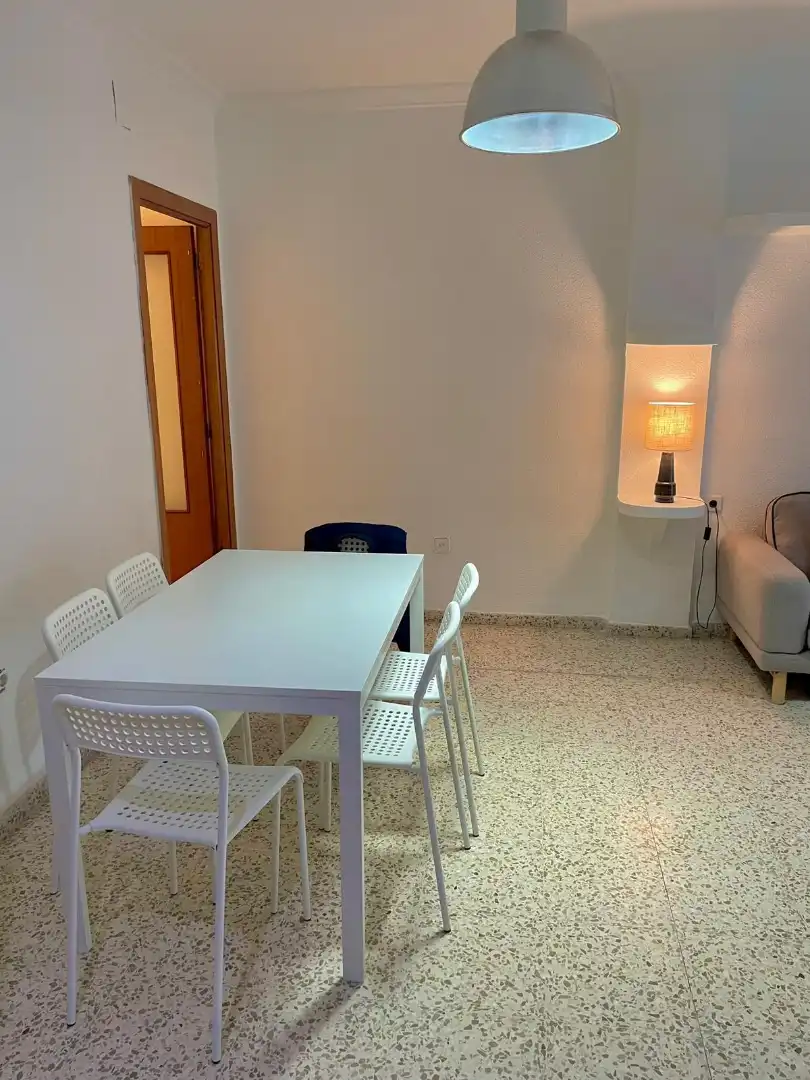 Comedor de Piso para compartir en Mérida con Amueblado