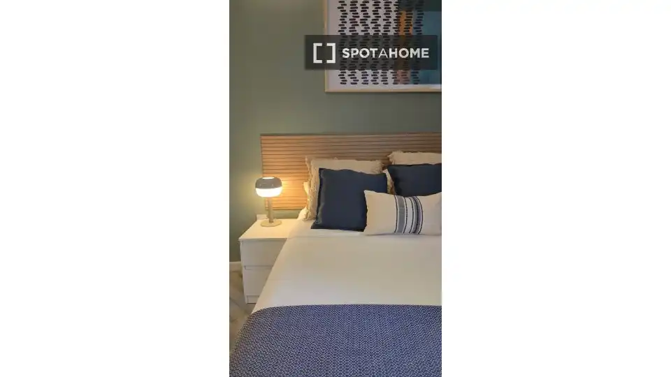 Bedroom of Flat for rent in Barcelona  with Air Conditioner, Heating and Furnished