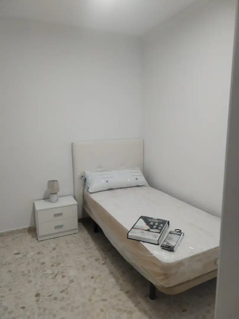 Dormitori de Pis de lloguer en Huelva amb Moblat i Rentadora
