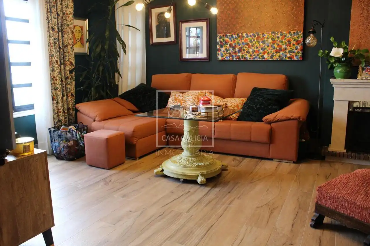 Sala de estar de Casa adosada en venta en Baiona con Calefacción, Jardín privado y Terraza