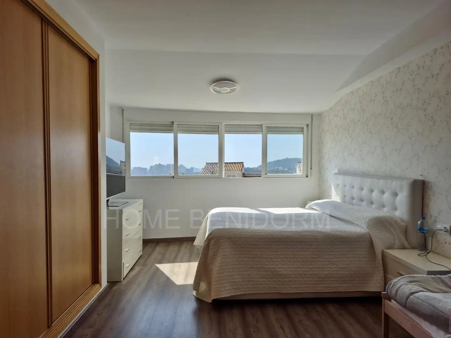 Habitación de Casa adosada en venta en Finestrat con Jardín privado y Piscina comunitaria