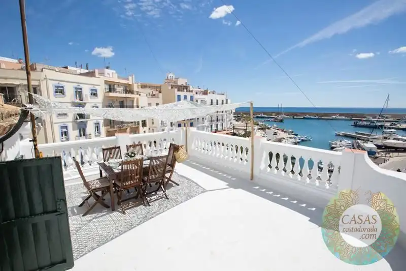 Casa amb terrassa en venda a L'Ametlla de Mar pueblo