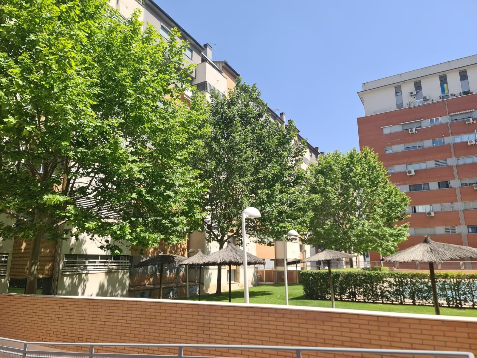 Exterior view of Flat for sale in Alcorcón  with Private garden, Terrace and Storage room