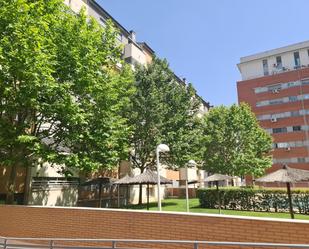 Exterior view of Flat for sale in Alcorcón  with Private garden, Terrace and Storage room