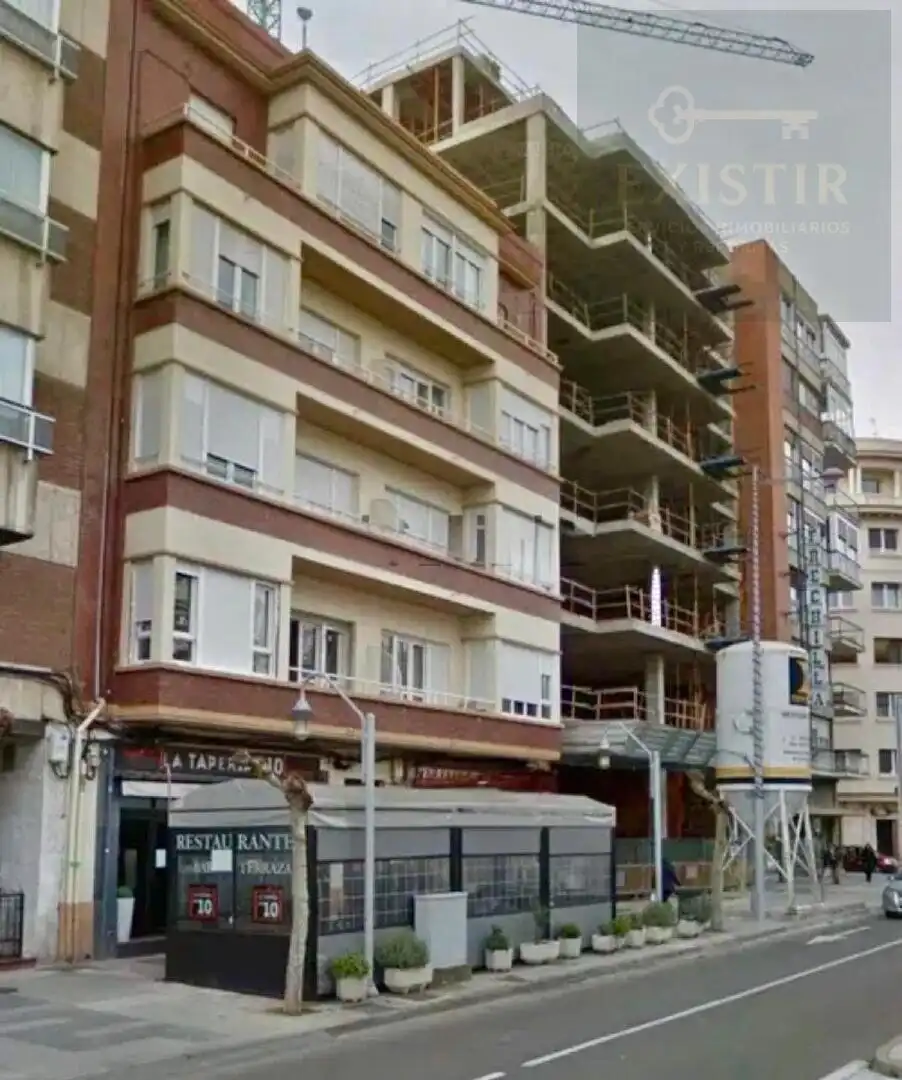 Vista exterior de Piso en venta en Palencia