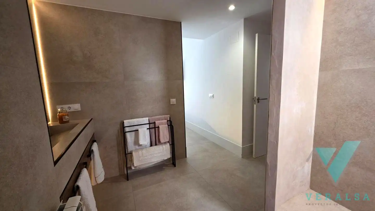 Baño de Piso en venta en Madrid con Aire acondicionado, Calefacción y Terraza