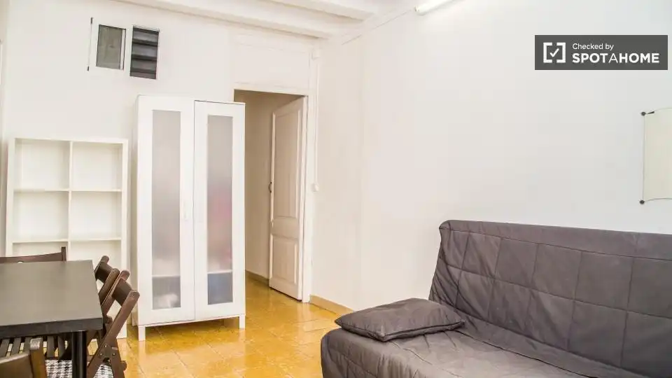 Room in Barcelona, Barcelona