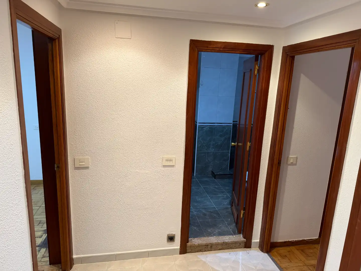 Pis en venda en Oviedo  amb Calefacció, Parquet i Terrassa