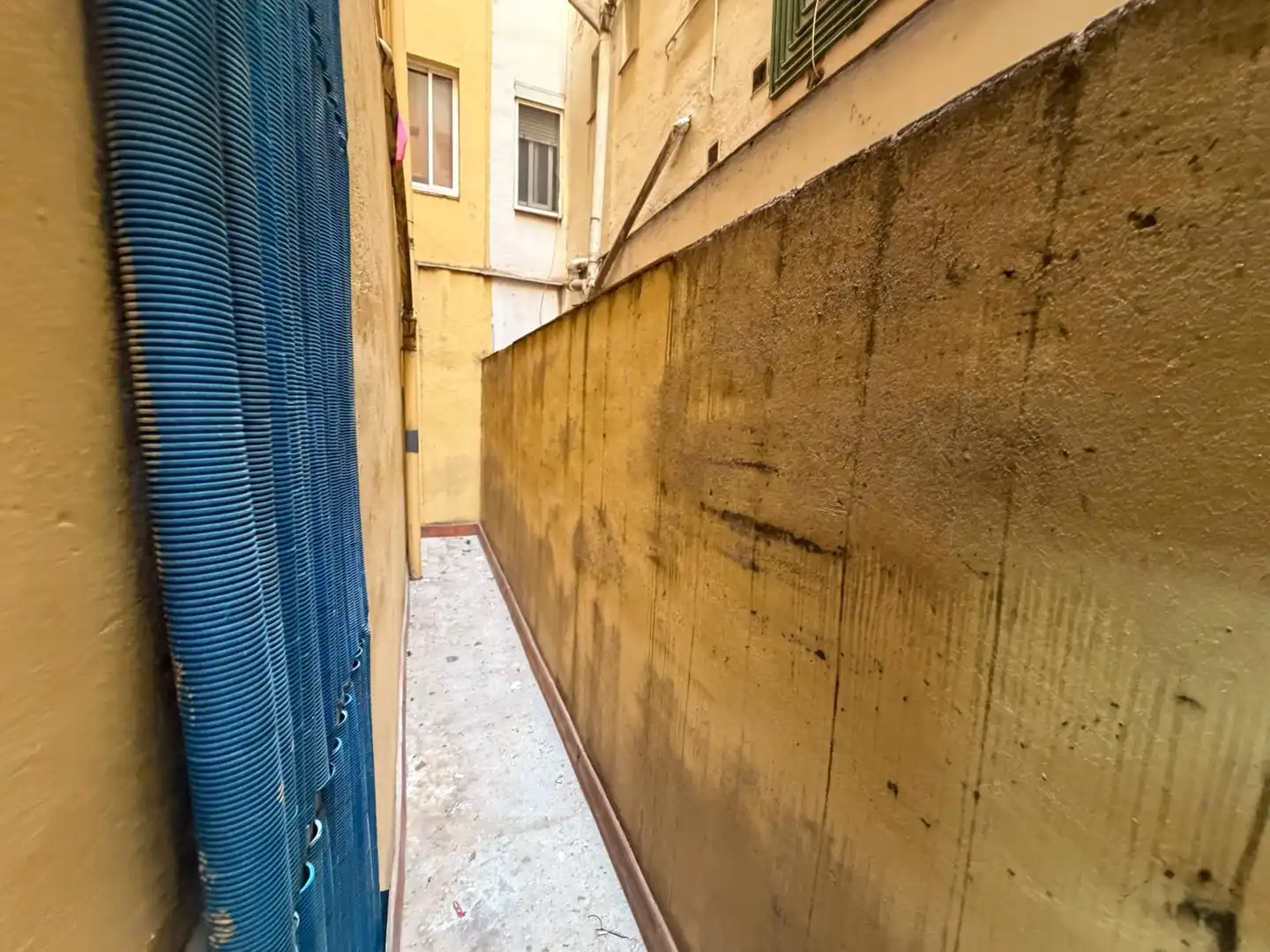Außenansicht von Geschaftsraum zur Miete in Barcelona mit Klimaanlage