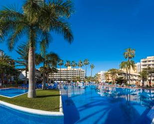 Piscina de Apartament de lloguer en Puerto de la Cruz amb Parquet, Terrassa i Moblat