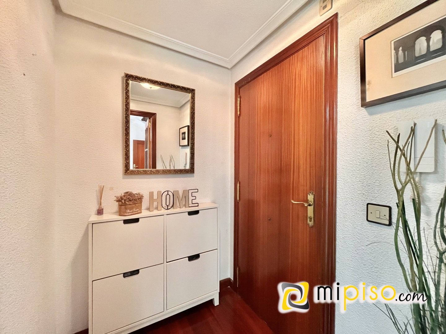 Maisonette zum verkauf in Colindres mit Heizung, Terrasse und Möbliert