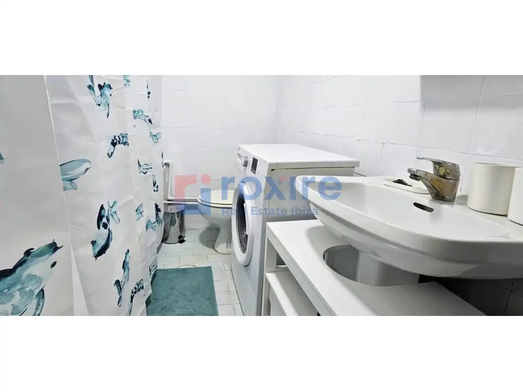 Badezimmer von Wohnung zur Miete in Sant Antoni de Portmany mit Klimaanlage, Möbliert und Ofen