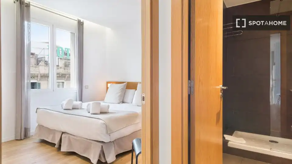 Bedroom of Flat for rent in Barcelona  with Air Conditioner, Heating and Furnished
