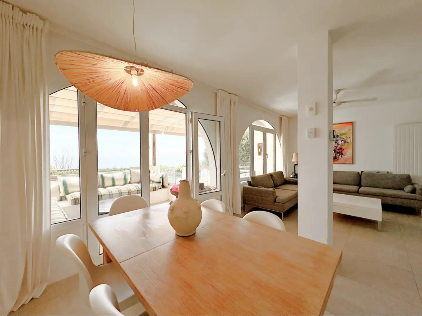 Menjador de Casa o xalet en venda en Estepona amb Aire condicionat, Jardí privat i Terrassa