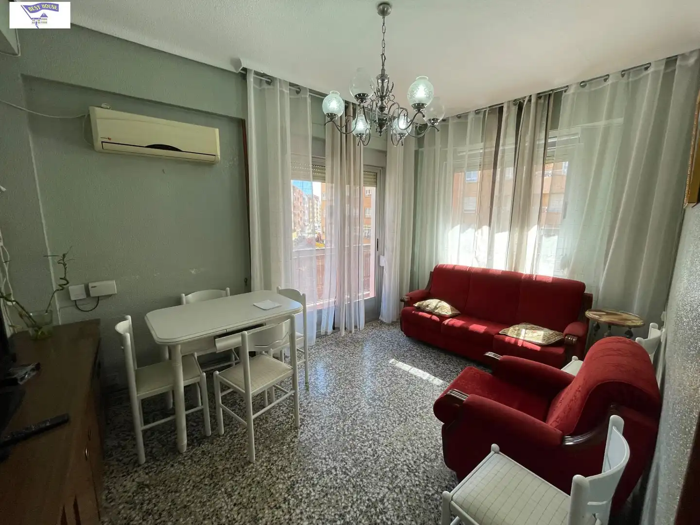 Sala d'estar de Pis de lloguer en  Albacete Capital amb Calefacció, Moblat i Balcó