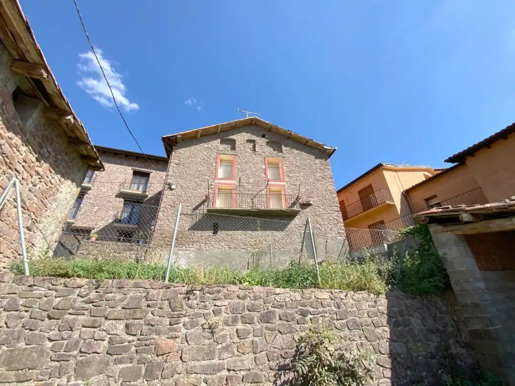 Exterior view of Houses for sale in Montanuy  with Private garden and Balcony