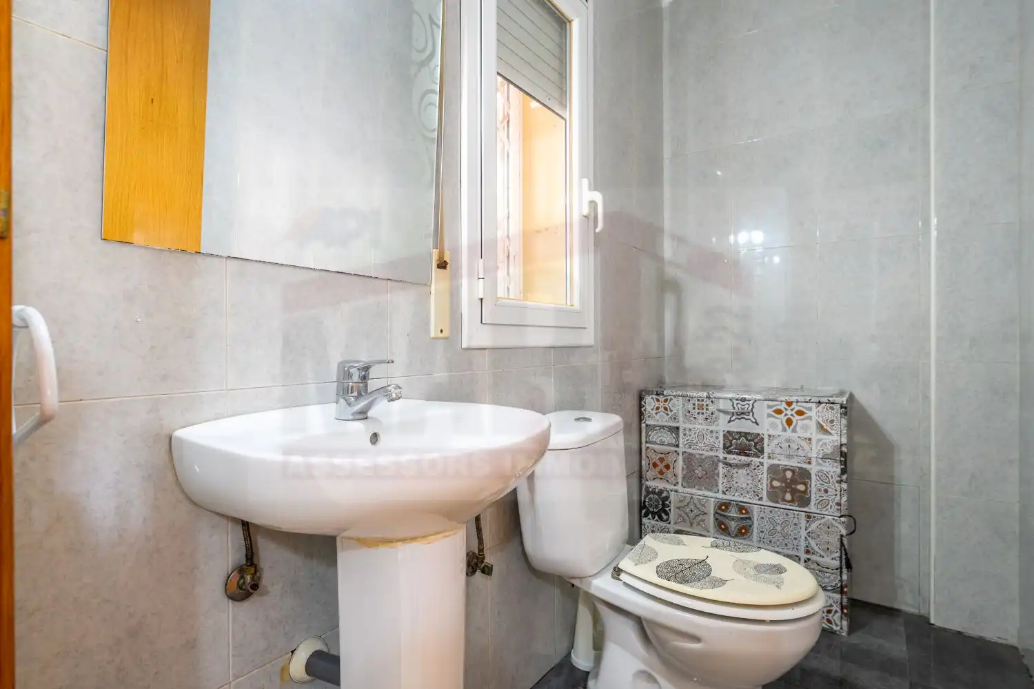 Baño de Casa adosada en venta en Constantí con Aire acondicionado, Calefacción y Jardín privado