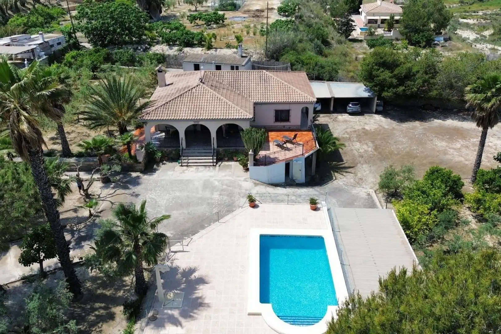 Vista exterior de Casa o xalet en venda en Elche / Elx amb Aire condicionat, Calefacció i Jardí privat