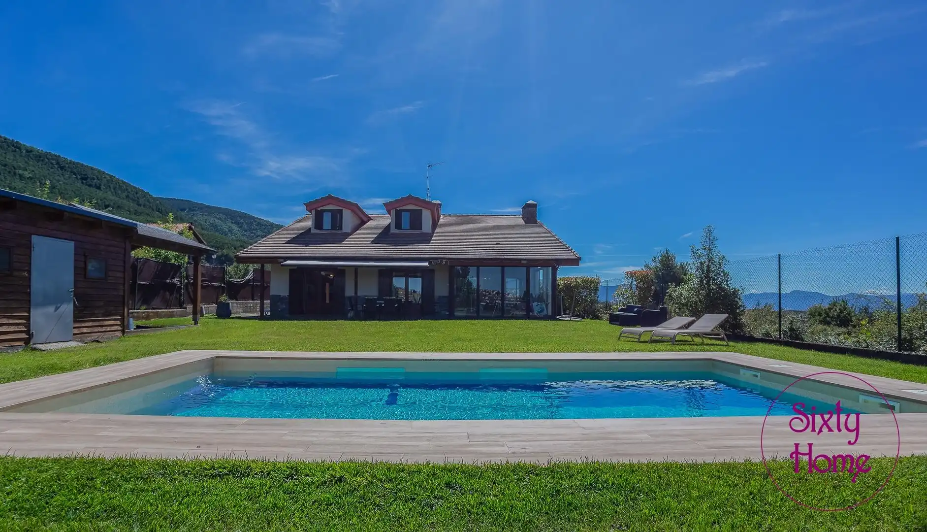 Piscina de Casa o chalet en venta en Jaca con Calefacción, Jardín privado y Parquet