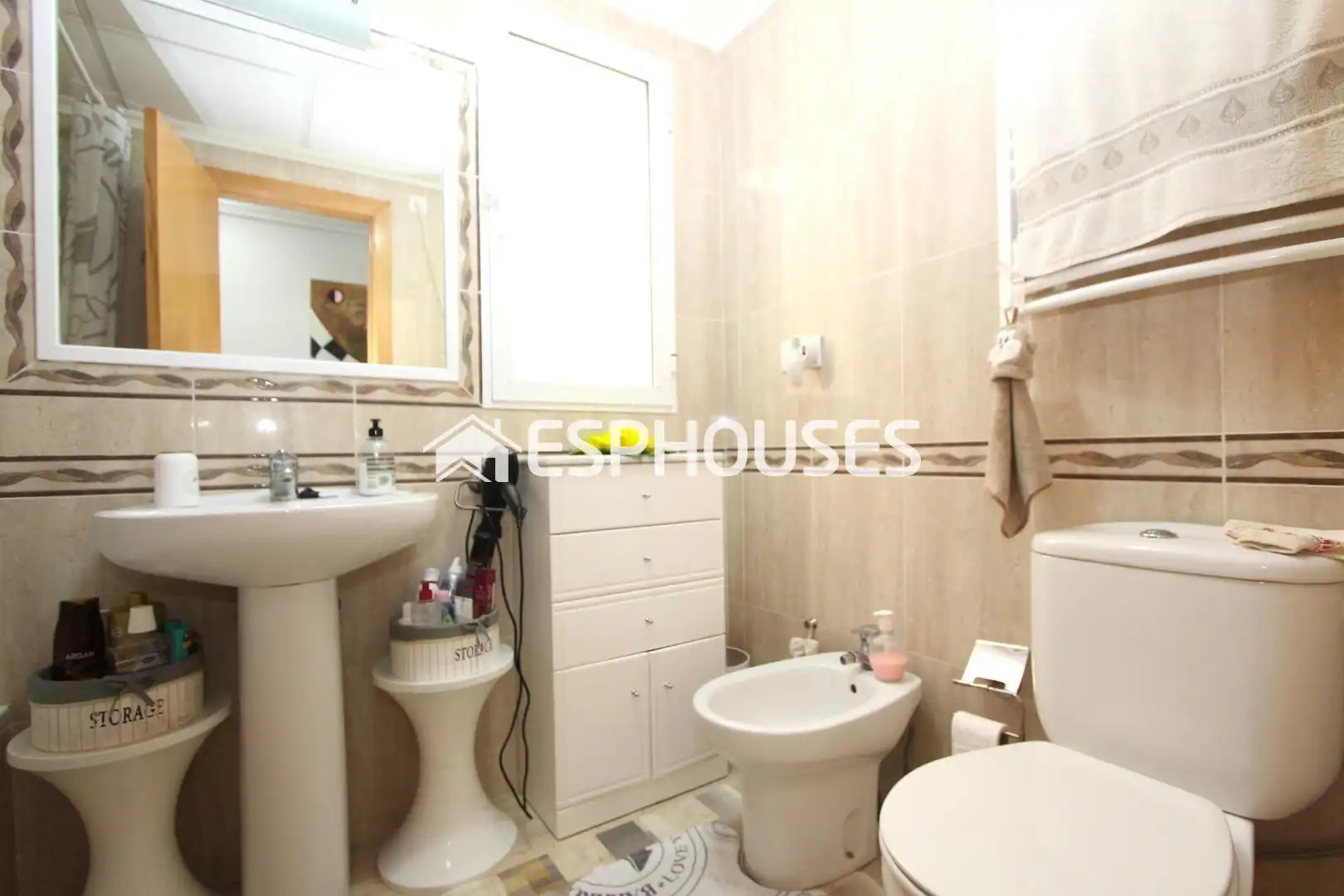 Baño de Apartamento en venta en Guardamar del Segura con Aire acondicionado, Terraza y Amueblado