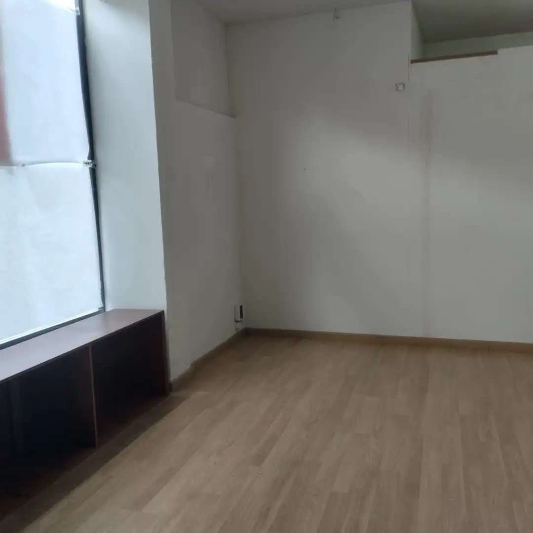 Local comercial de lloguer a Oeste, imagen 7